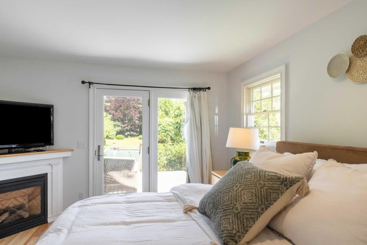 Heated Pool, Driftwood Cottage By Rovetravel East Hampton Exterior foto